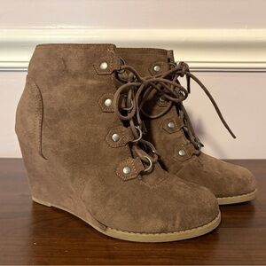 Madden Girl Tan Suede Lace-Up Wedges